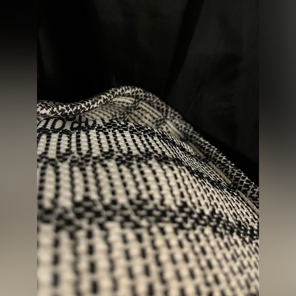 H&M Black and White Abstract Print Striped Color-block Light-weight Coat 2 - Picture 6 of 13